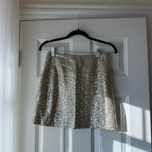 Sezane Malia Mini Skirt in Gold Sequins - Picture 4 of 7
